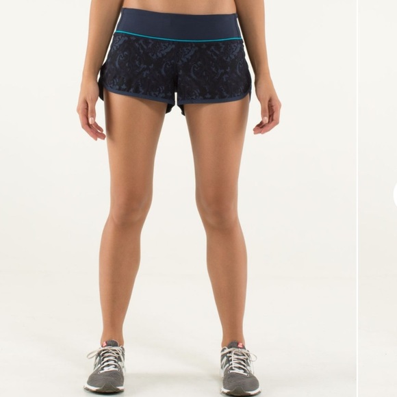 Lululemon Speed Short Beautiful Baroque Inkwell / Inkwell / Surge - size 10 Euc - Picture 5 of 16